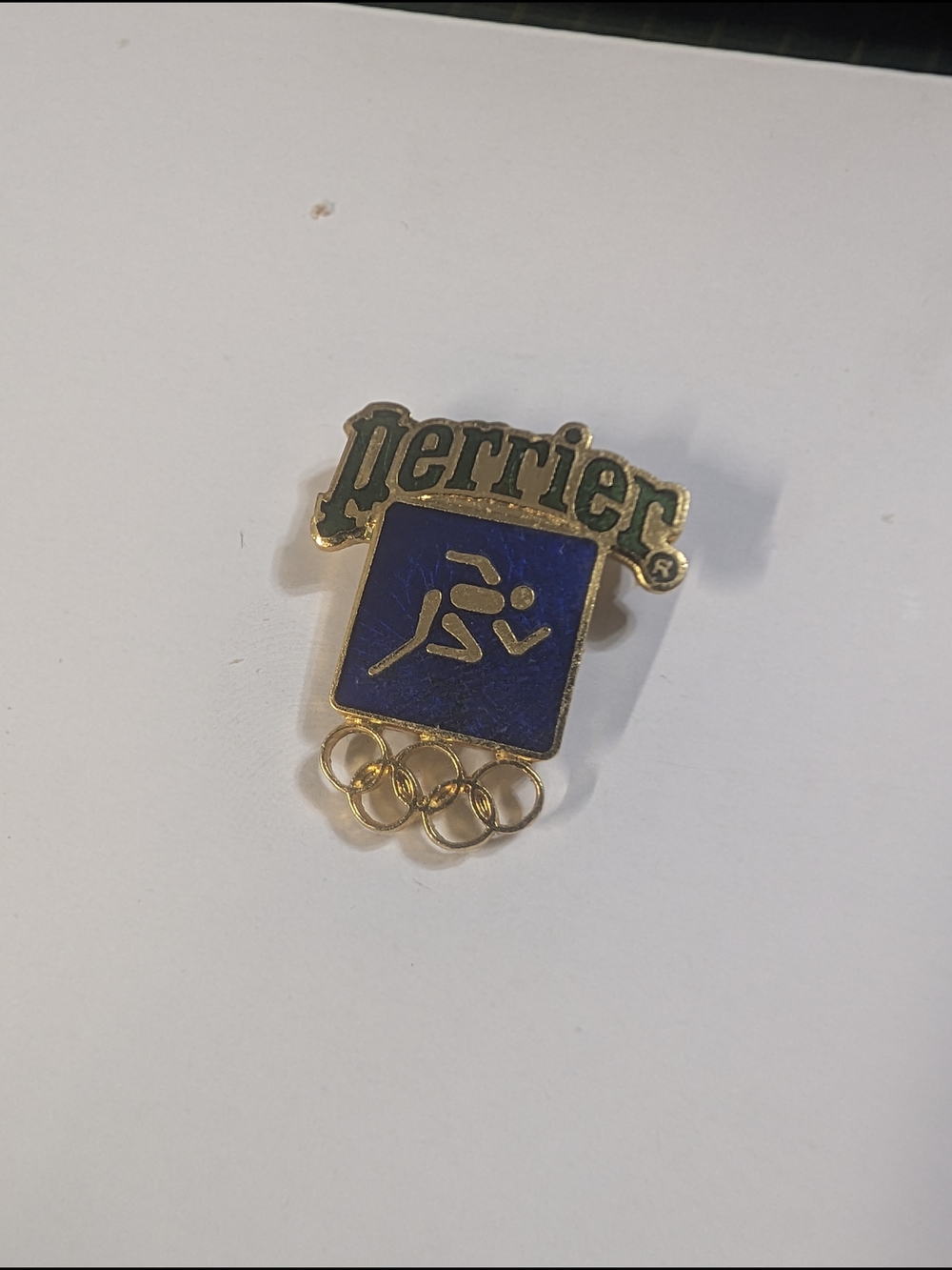 Vintage 1984 Los Angeles Olympics x Perrier Sponsor Pin – Track & Field - Picture 4 of 6